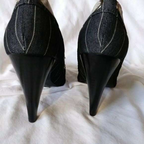 Kenneth Cole Tribeca Women's Heels - Picture 7 of 7